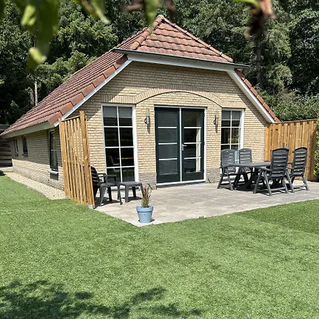 Ferienhaus In Aan De Rand Het Bos Lunteren