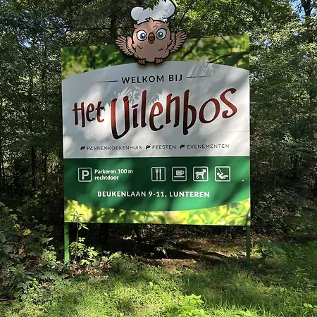 In Aan De Rand Het Bos *