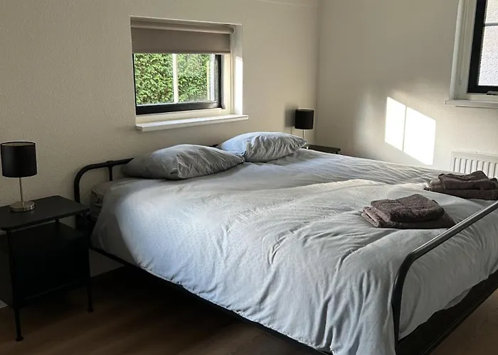 Semesterbostad In Aan De Rand Het Bos Lunteren